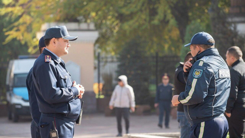 Полиция перед референдумом по АЭС в Казахстане перешла на усиленный режим